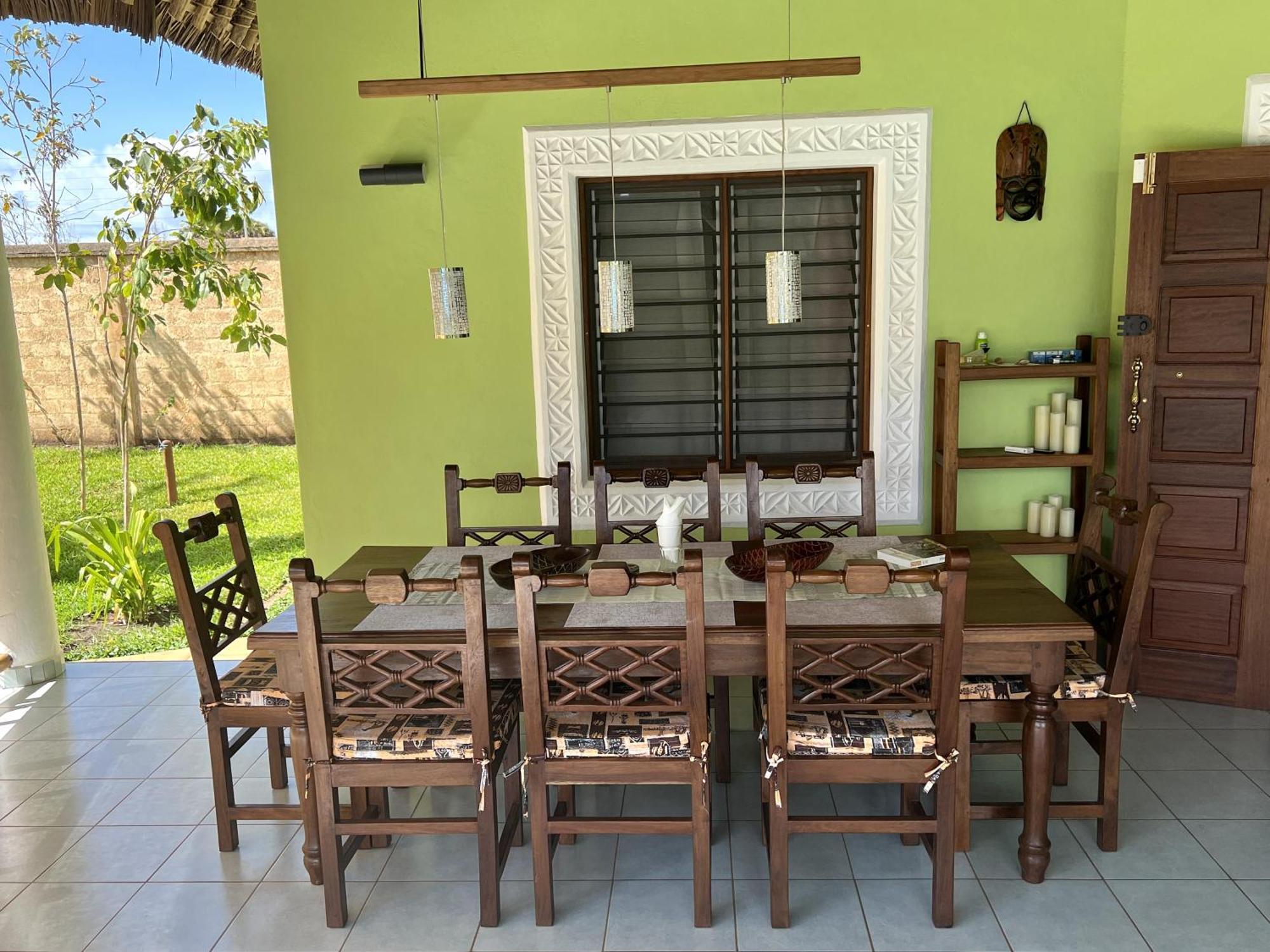 Paradiesische Villa Maisha Mazuri Mit Pool. Terrasse Und Personal Diani Beach Exterior foto
