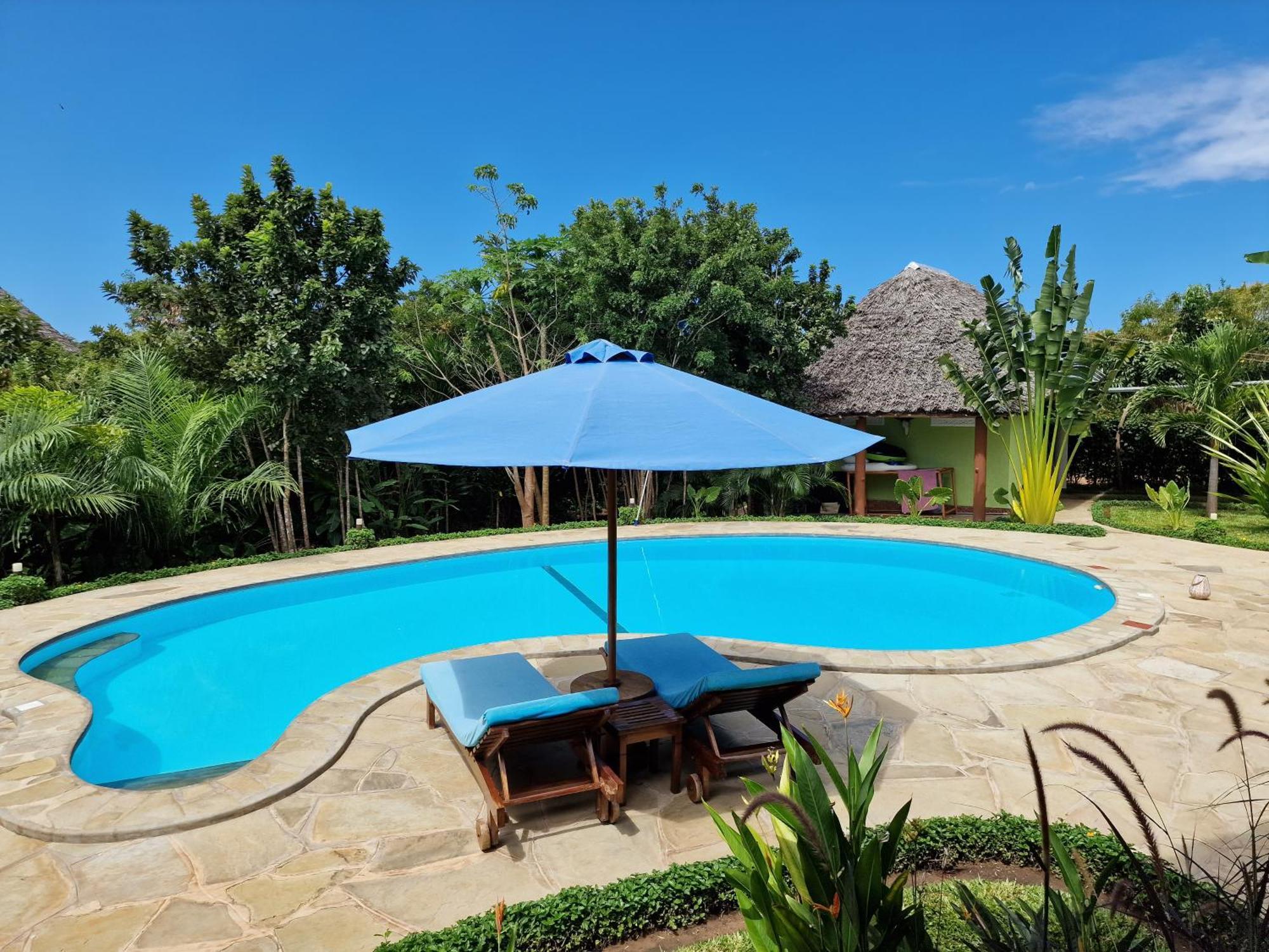 Paradiesische Villa Maisha Mazuri Mit Pool. Terrasse Und Personal Diani Beach Exterior foto