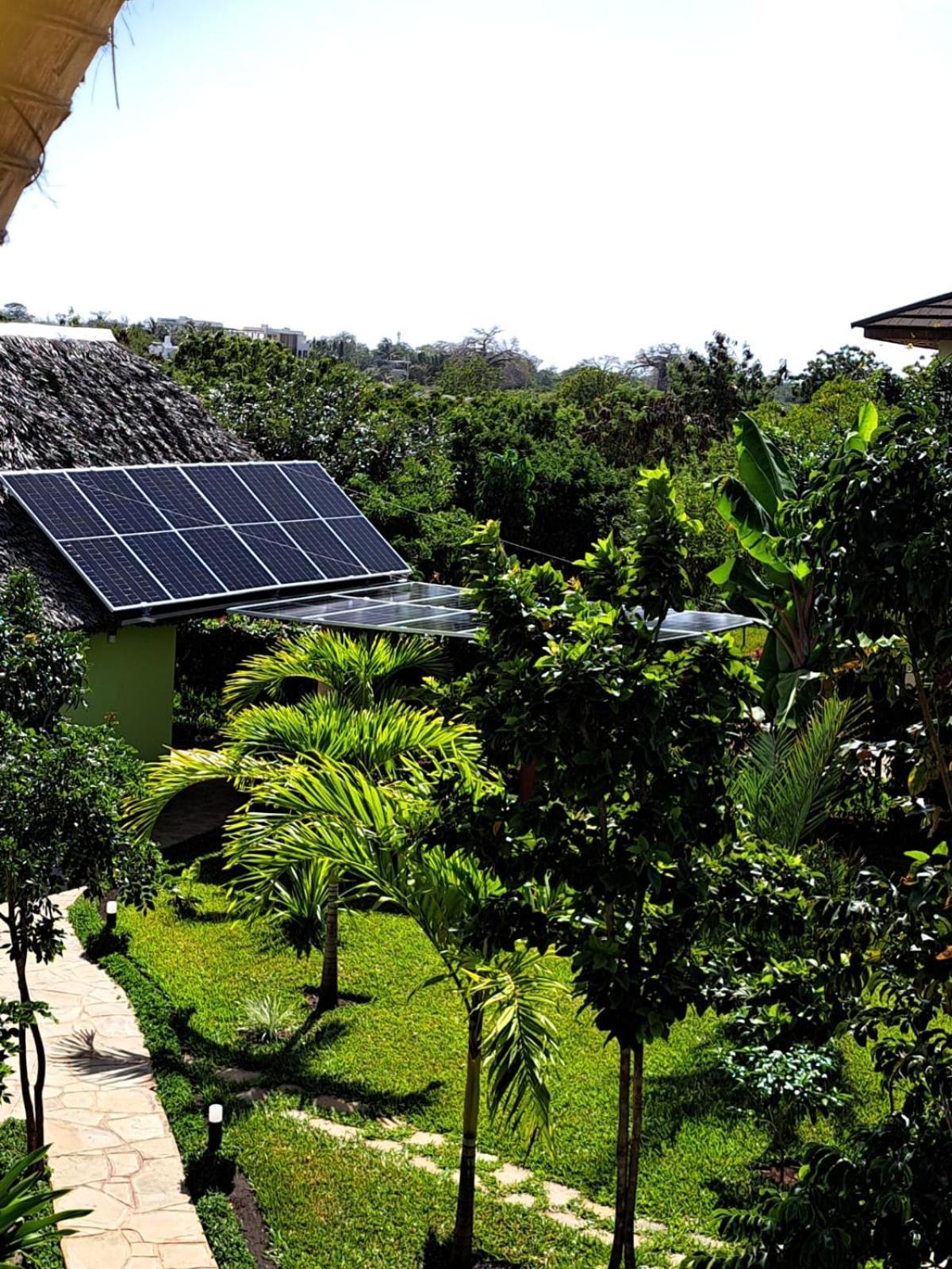 Paradiesische Villa Maisha Mazuri Mit Pool. Terrasse Und Personal Diani Beach Exterior foto