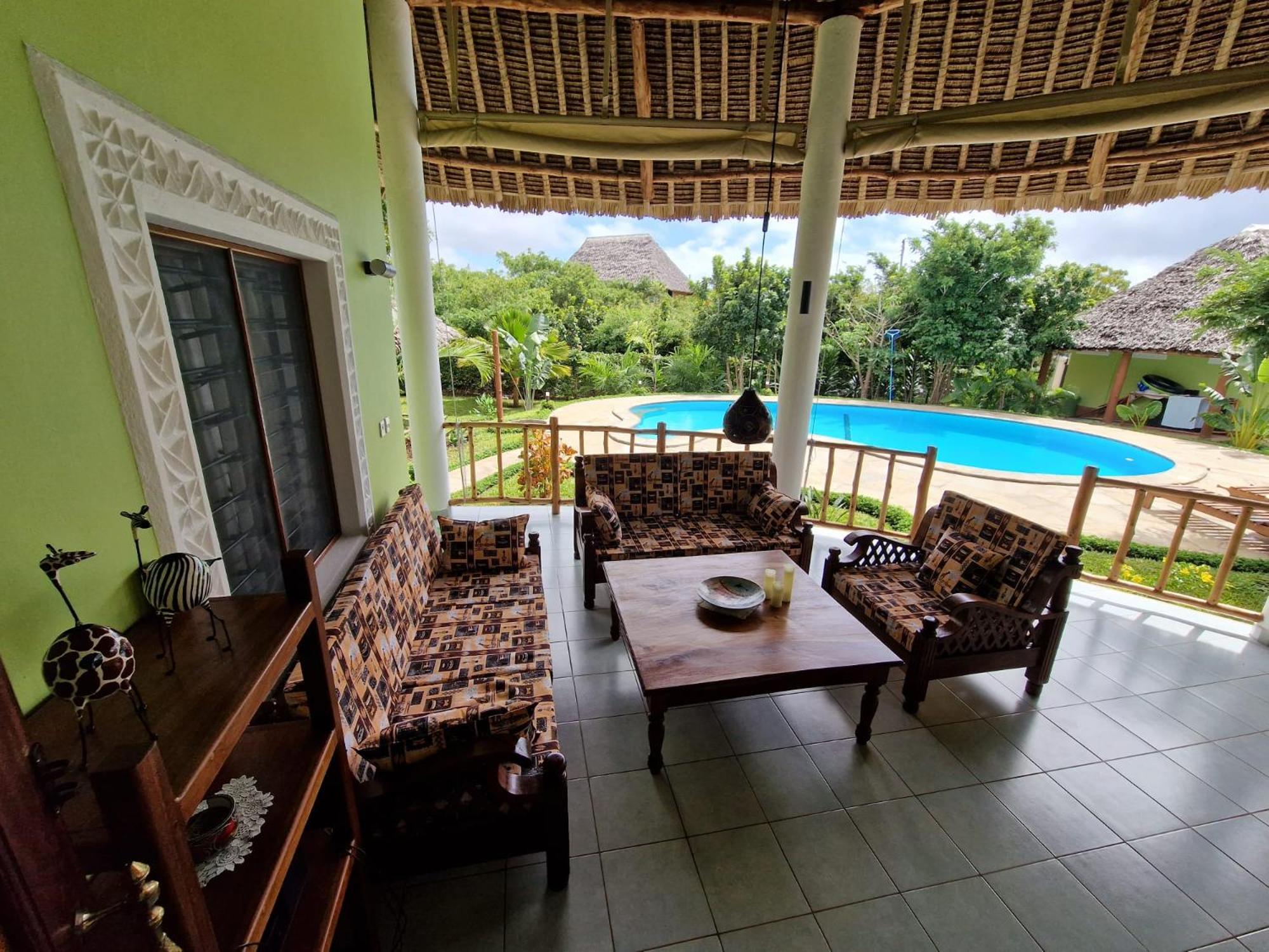 Paradiesische Villa Maisha Mazuri Mit Pool. Terrasse Und Personal Diani Beach Exterior foto